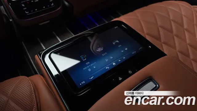 Mercedes-Benz S-Class — Фото автомобиля 30