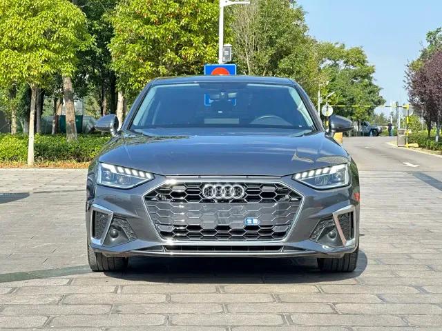 Audi A4L — Фото автомобиля 2