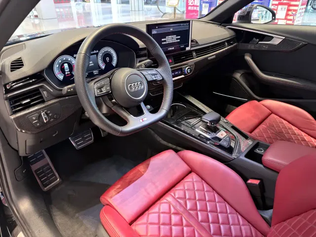 Audi S4 — Фото автомобиля 4