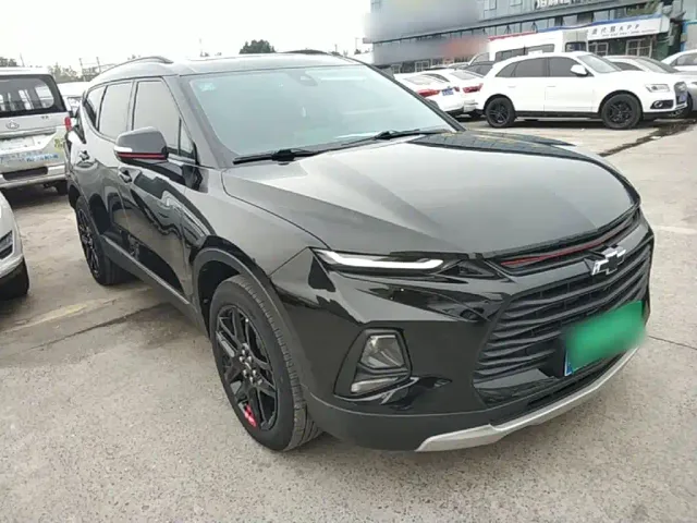 Chevrolet Trailblazer — Фото автомобиля 3