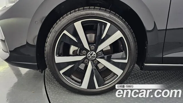 Volkswagen Golf Golf 8 поколение 2.0 TDI Prestige — Фото автомобиля 5