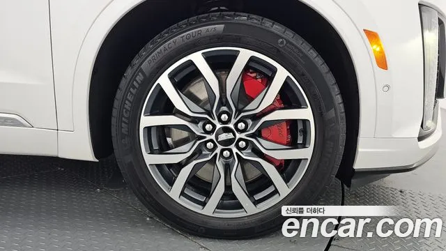 Cadillac XT6 — Фото автомобиля 16
