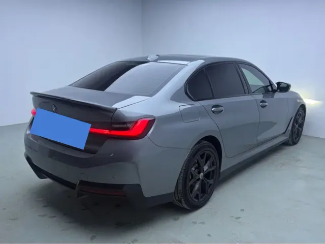 BMW i3 — Фото автомобиля 11