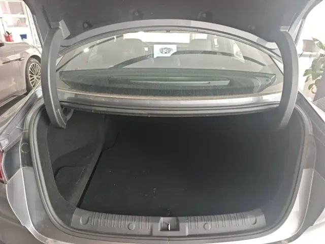 BYD Qin L — Фото автомобиля 18