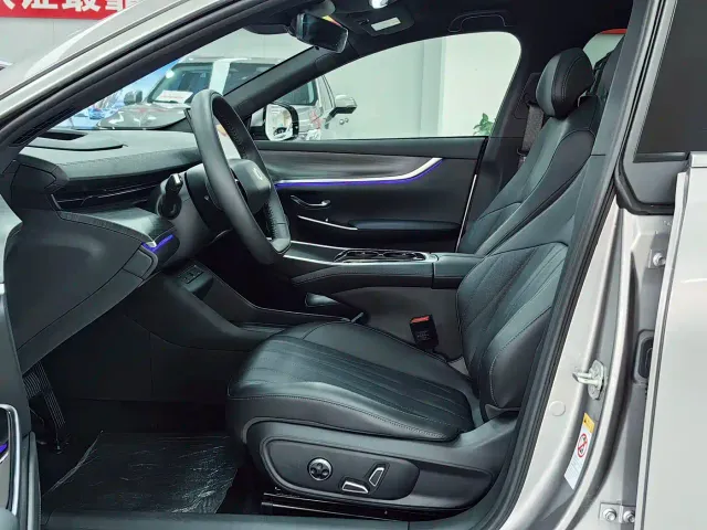 Changan Qiyuan A07 — Фото автомобиля 10