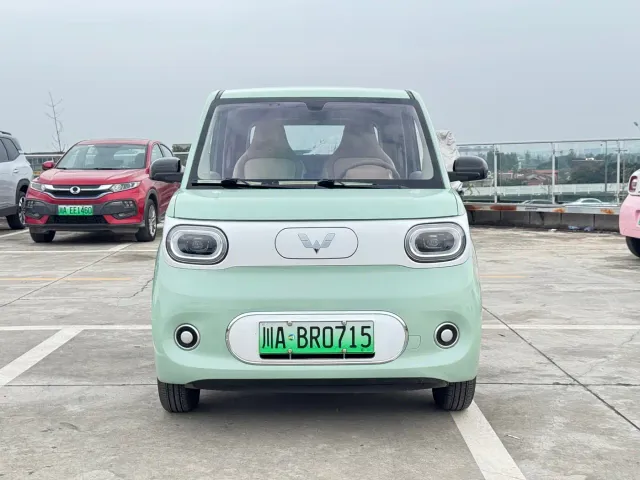 Wuling Hongguang Mini EV — Фото автомобиля 2