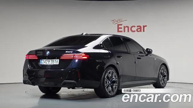 Фотография автомобиля — BMW 5 Series G60