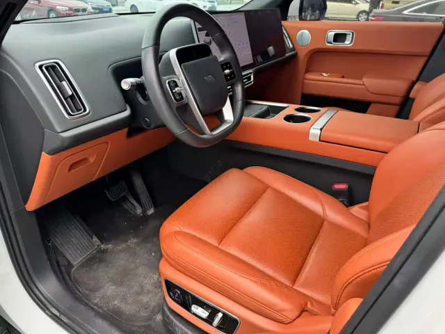 Li Auto L7 — Фото автомобиля 3
