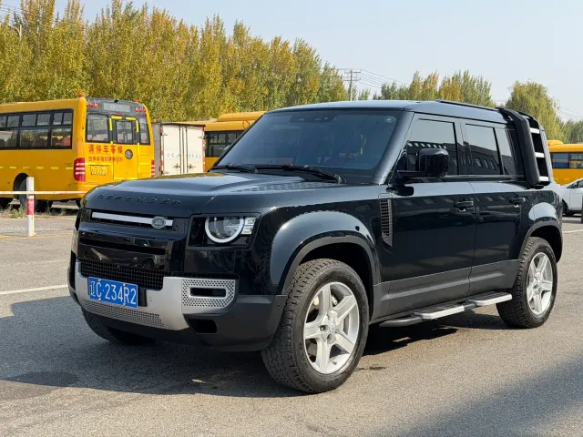 Фотография автомобиля — Land Rover Defender
