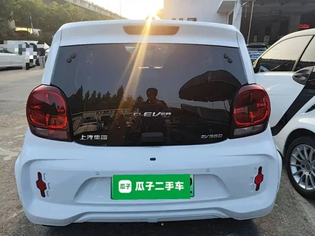 Roewe Clever — Фото автомобиля 5