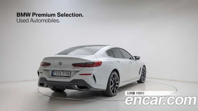 BMW 8 Series G15 — Фото автомобиля 4