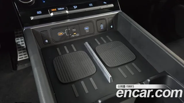 Hyundai Santa Fe — Фото автомобиля 21