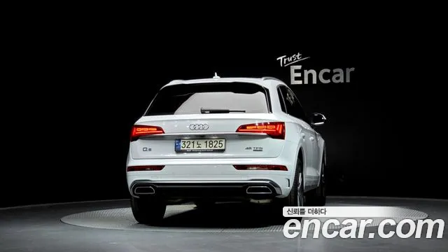 Audi Q5 45 TFSI quattro Premium — Фото автомобиля 4