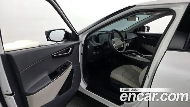 Kia EV6 — Фото автомобиля 8
