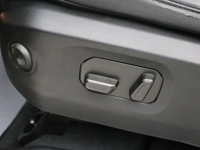 Jeep Wrangler — Фото автомобиля 12