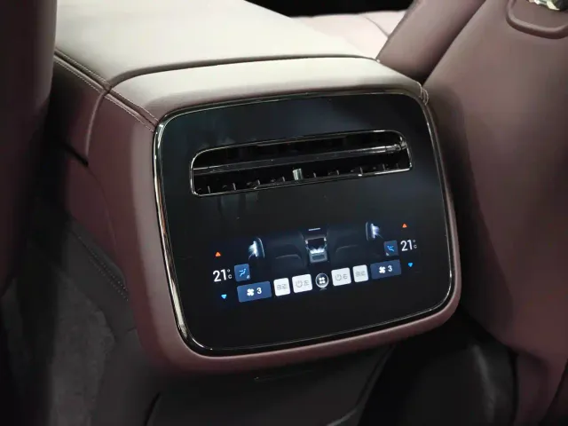 Denza Denza Z9GT 2024 Model 1100 AWD Max Edition — Фото автомобиля 18