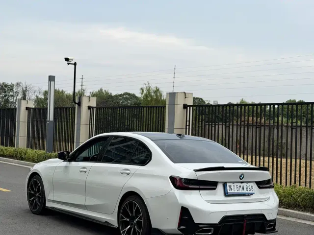 BMW 3 Series — Фото автомобиля 9