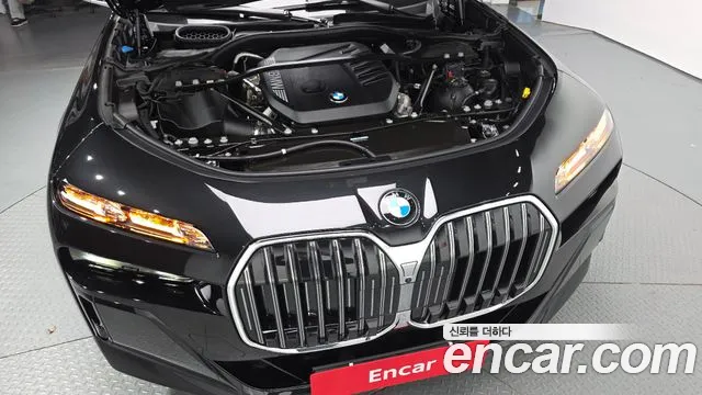 BMW 7 Series G70 — Фото автомобиля 9