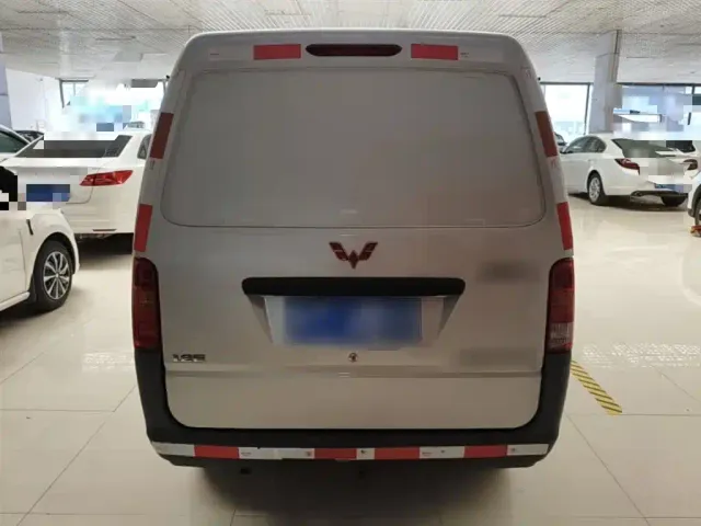 Wuling Zhiguang — Фото автомобиля 5