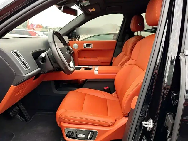 Li Auto L7 — Фото автомобиля 14