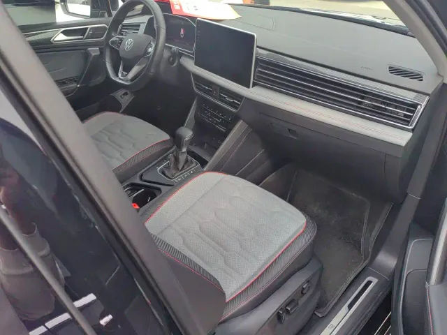 Volkswagen Tiguan L — Фото автомобиля 7