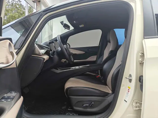 BYD Dolphin — Фото автомобиля 9