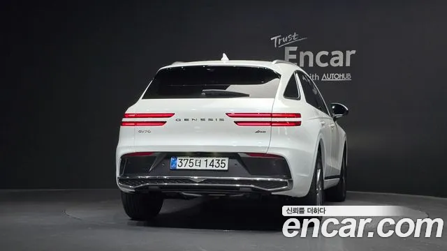 Genesis GV70 2.5T Бензин AWD — Фото автомобиля 4