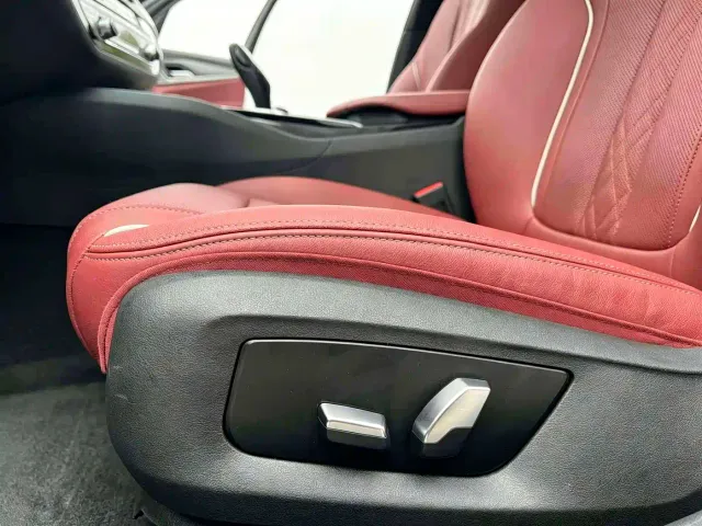 BMW 5 Series — Фото автомобиля 10