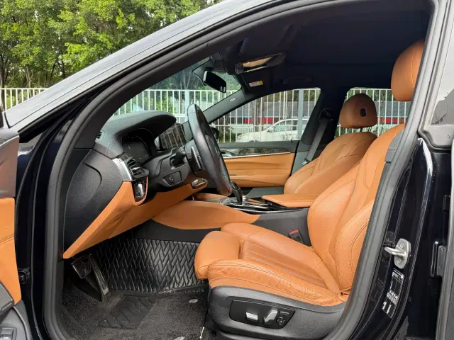 BMW 6 Series Gran Turismo — Фото автомобиля 19