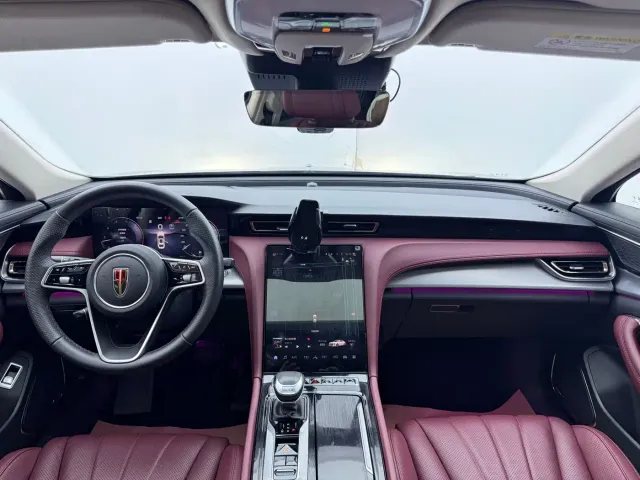Hongqi H5 — Фото автомобиля 10