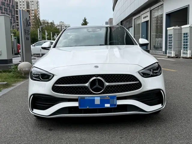 Mercedes-Benz C-Class — Фото автомобиля 2