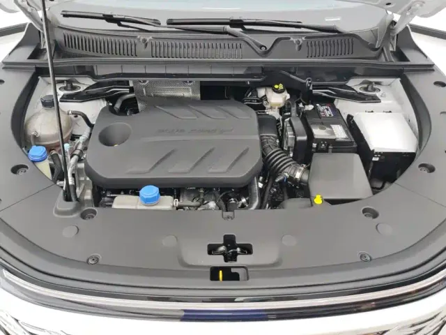 Changan CS75 Plus — Фото автомобиля 10