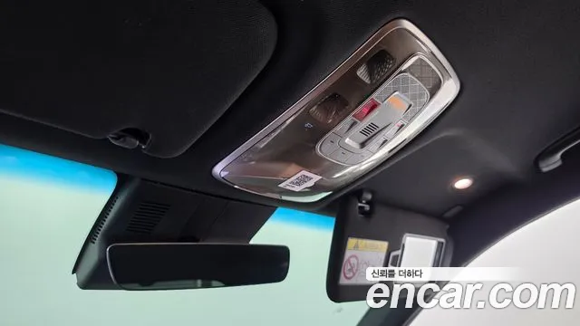 Genesis GV70 — Фото автомобиля 24