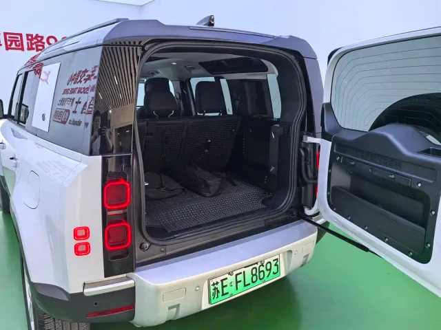 Land Rover Defender NEV — Фото автомобиля 17
