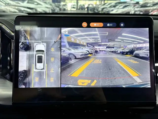 GAC Trumpchi GS8 — Фото автомобиля 24