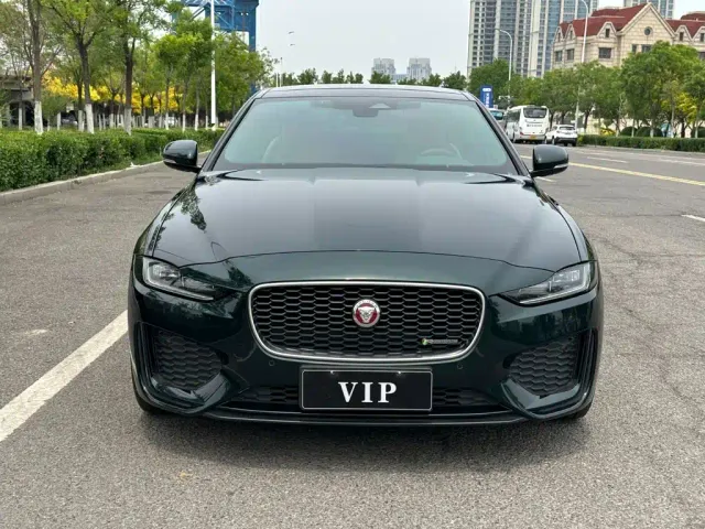 Jaguar XEL — Фото автомобиля 3