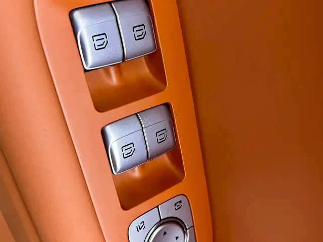 Li Auto L9 — Фото автомобиля 30
