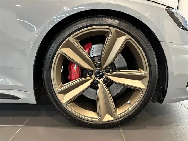 Audi RS 4 — Фото автомобиля 17