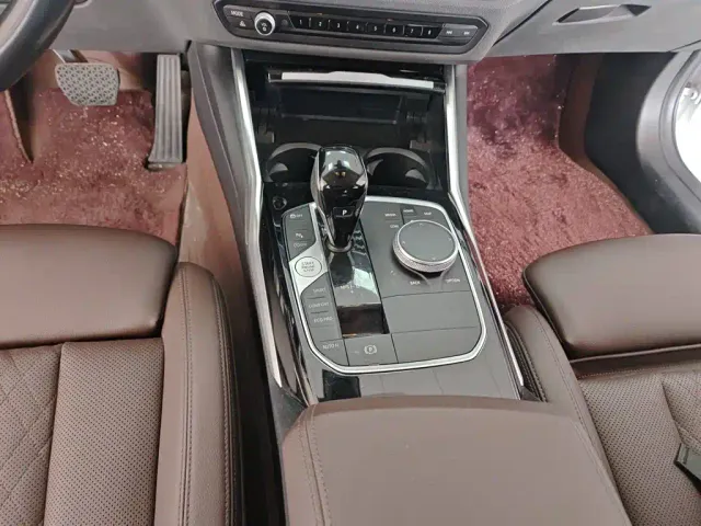BMW 3 Series — Фото автомобиля 9