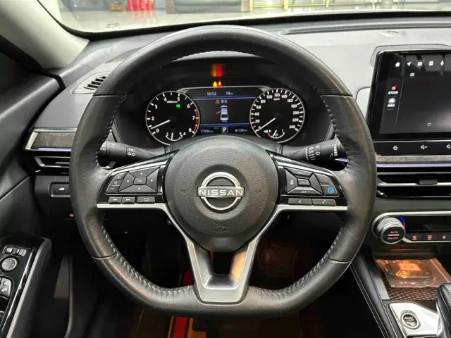 Nissan Teana — Фото автомобиля 8