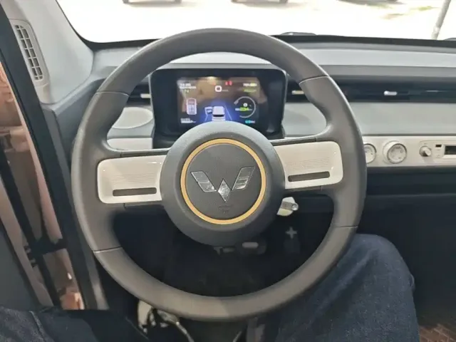 Wuling Hongguang Mini EV — Фото автомобиля 2