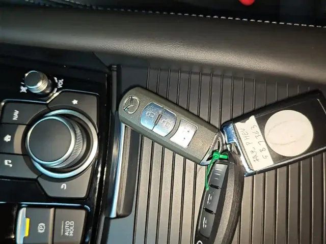 Mazda Atenza — Фото автомобиля 8