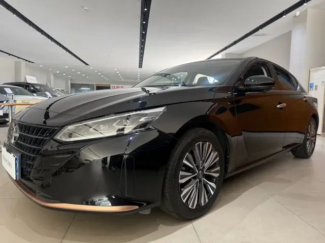 Фотография автомобиля — Nissan Teana