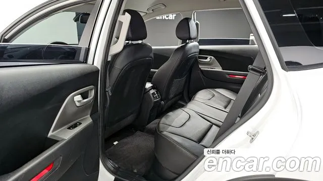Kia Niro Niro Plus Air — Фото автомобиля 11