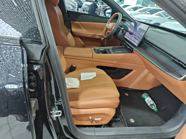 Dongfeng eπ 007 — Фото автомобиля 24