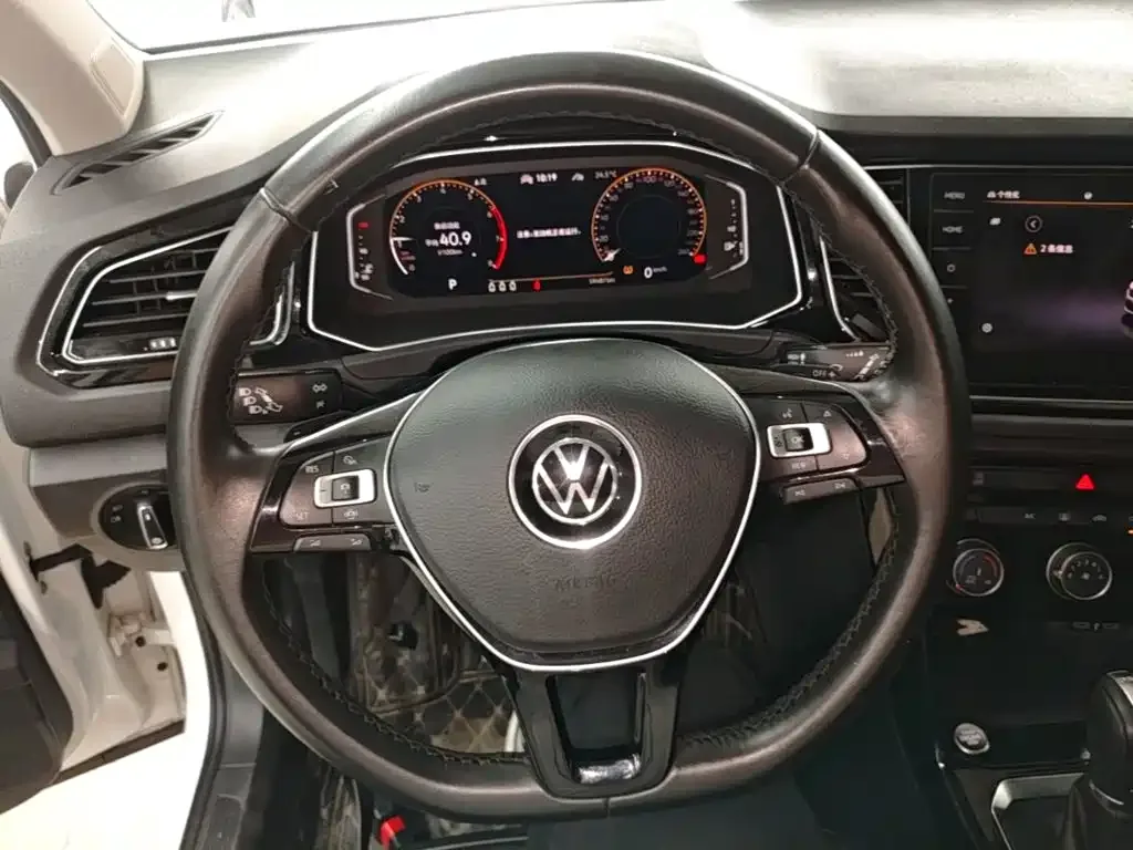 Volkswagen Volkswagen T-ROC 2021 280TSI DSG 2WD Comfort Smart Connect Edition — Фото автомобиля 10