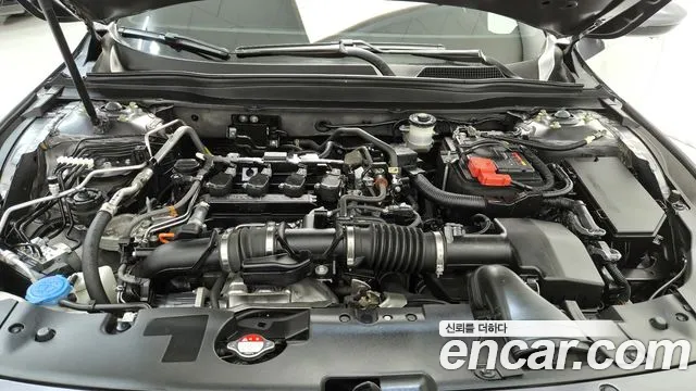 Honda Accord Accord 10 поколение 1.5 Turbo — Фото автомобиля 9