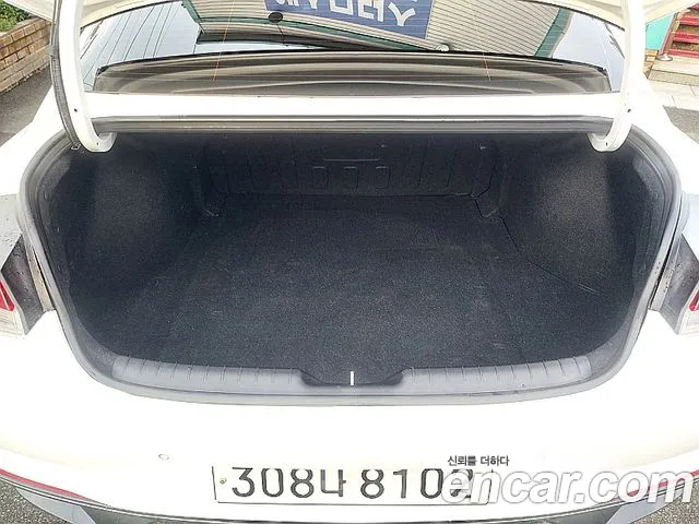 Hyundai Avante CN7 — Фото автомобиля 14
