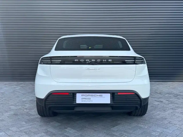 Porsche Macan EV — Фото автомобиля 7