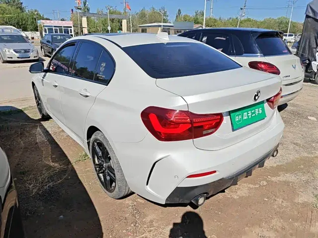 BMW 1 Series — Фото автомобиля 4